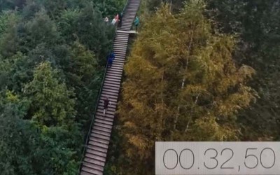 全世界爬樓梯最快的男人  426階竟然只花了64秒  果然是火箭一般的男人