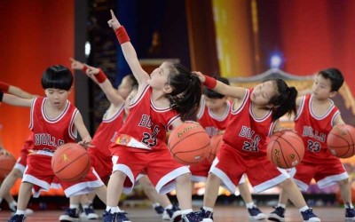 超級神童  他們「平均6歲」卻把籃球玩得淋漓盡致，評審全看傻