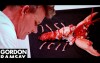 戈登拉姆齊傳授大家「快速完整取出每一塊龍蝦肉」的方法，療癒到哭的過程讓龍蝦死得超值的  （影）